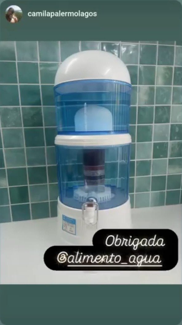Story de @camilapalermolagos com a Torre Alimento Água e a mensagem Obrigada @alimento_agua